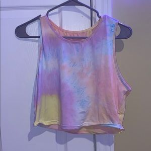 Crop top